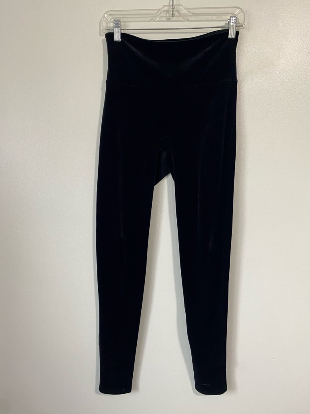 SPANX Very Black Classic High-Waist Velvet Leggings Large - Picture 3 of 12
